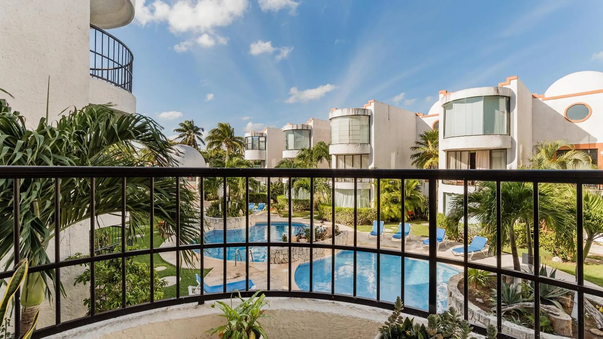 Amazing Villas At Las Cupulas Cancun Mexico